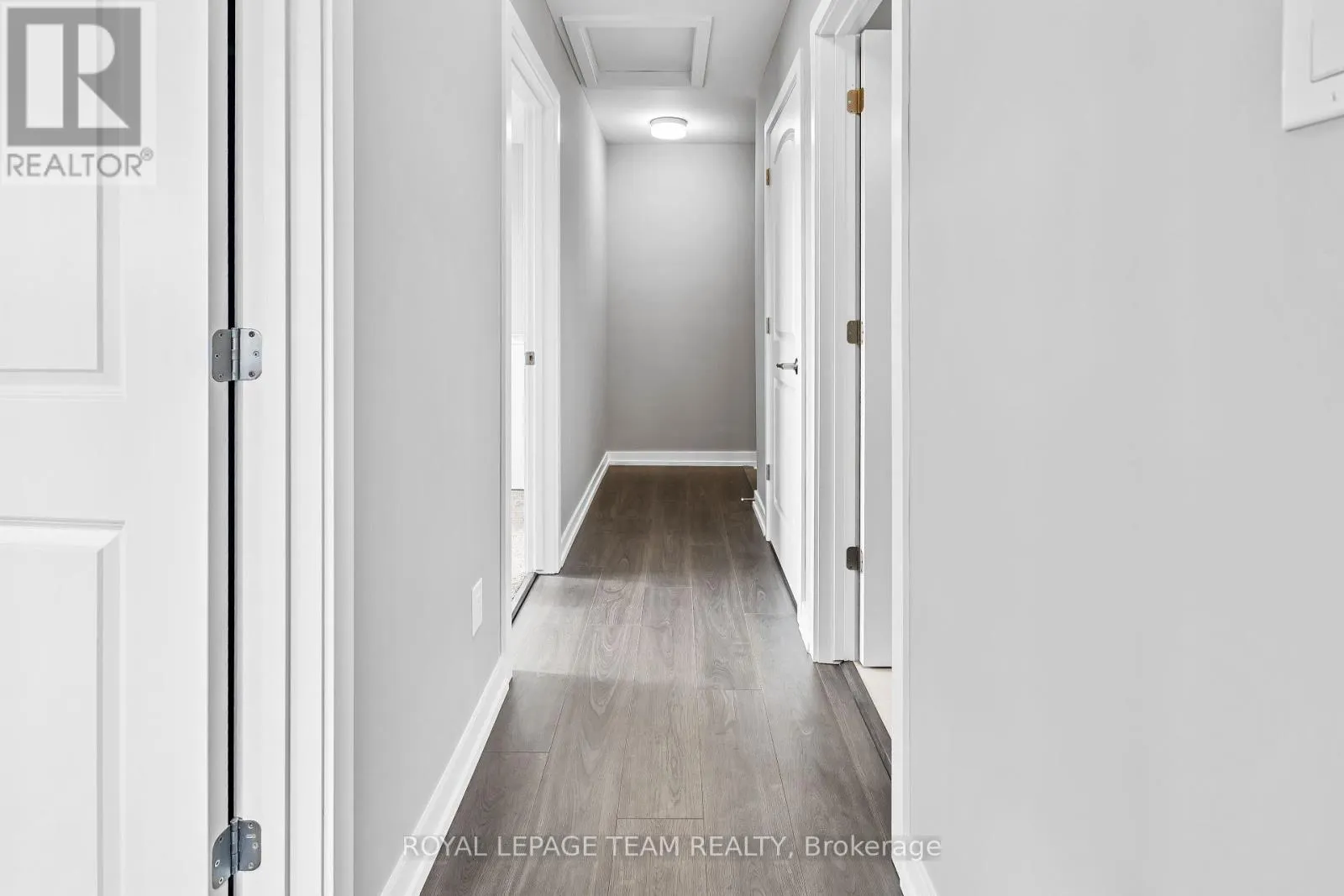 871 DECOEUR DRIVE
