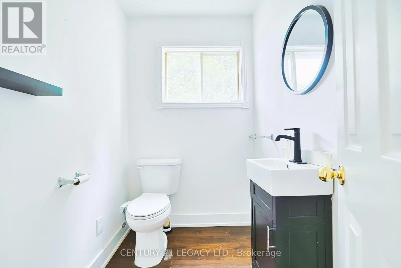 23 LANSDOWNE STREET W
