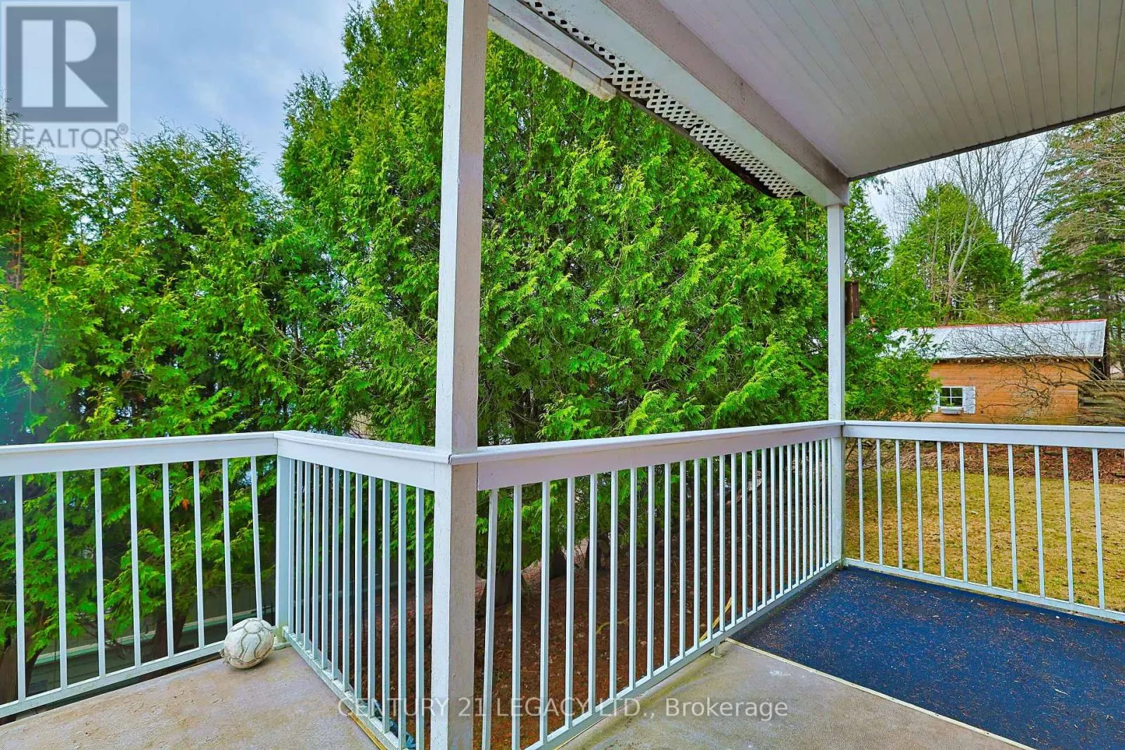 23 LANSDOWNE STREET W