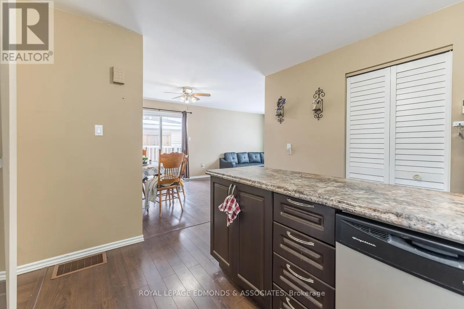 513 BROADVIEW DRIVE
