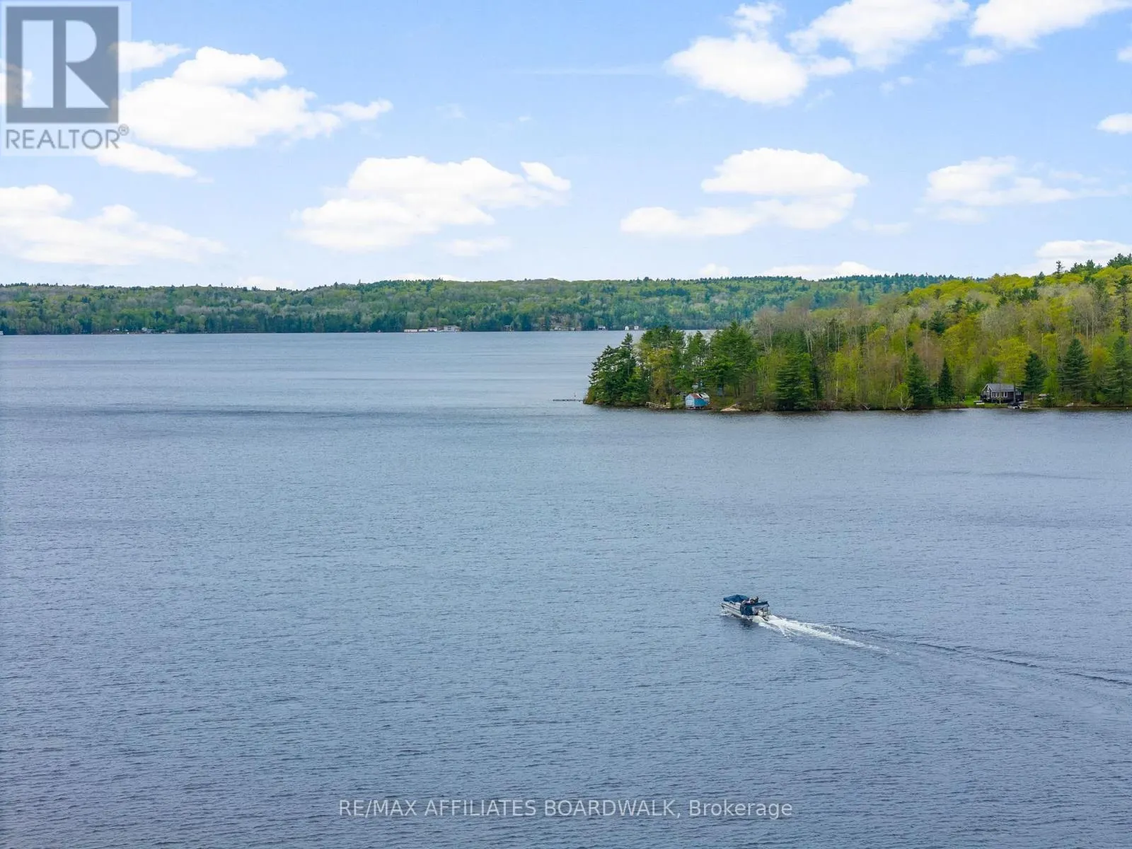 593 MAZINAW LAKE