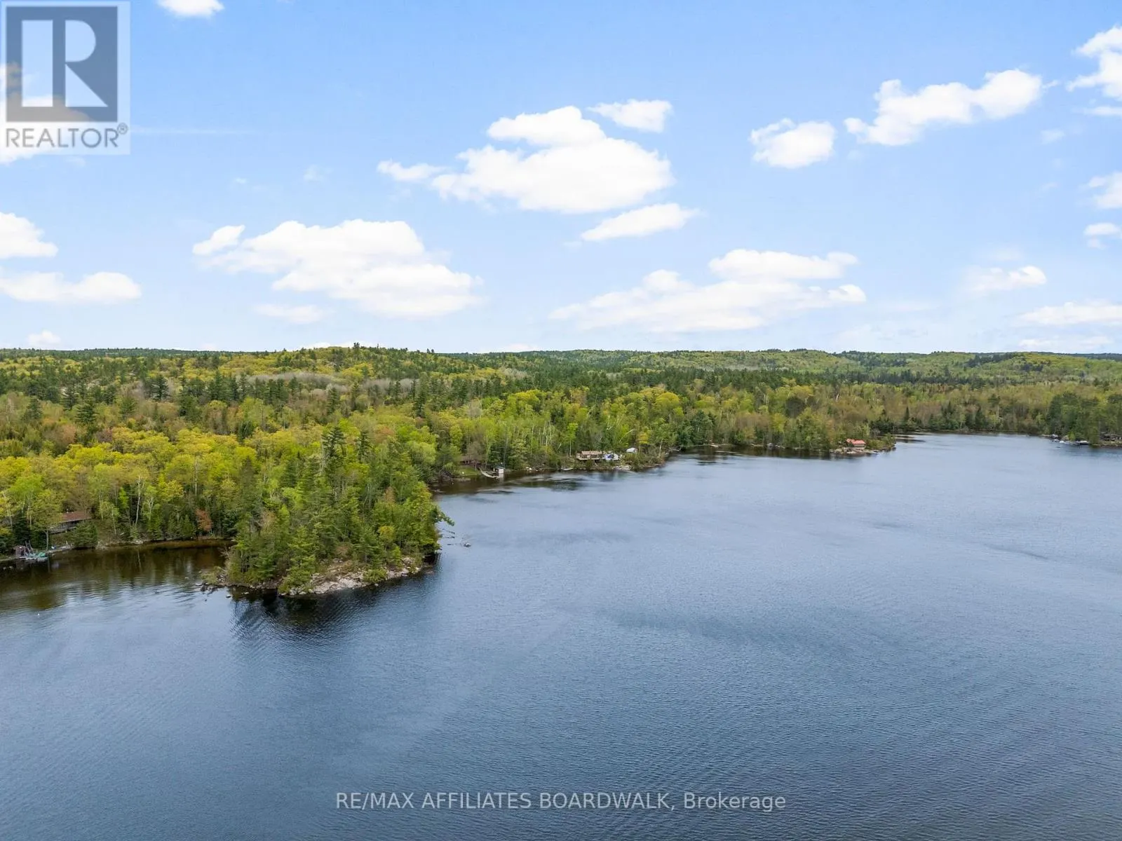 593 MAZINAW LAKE