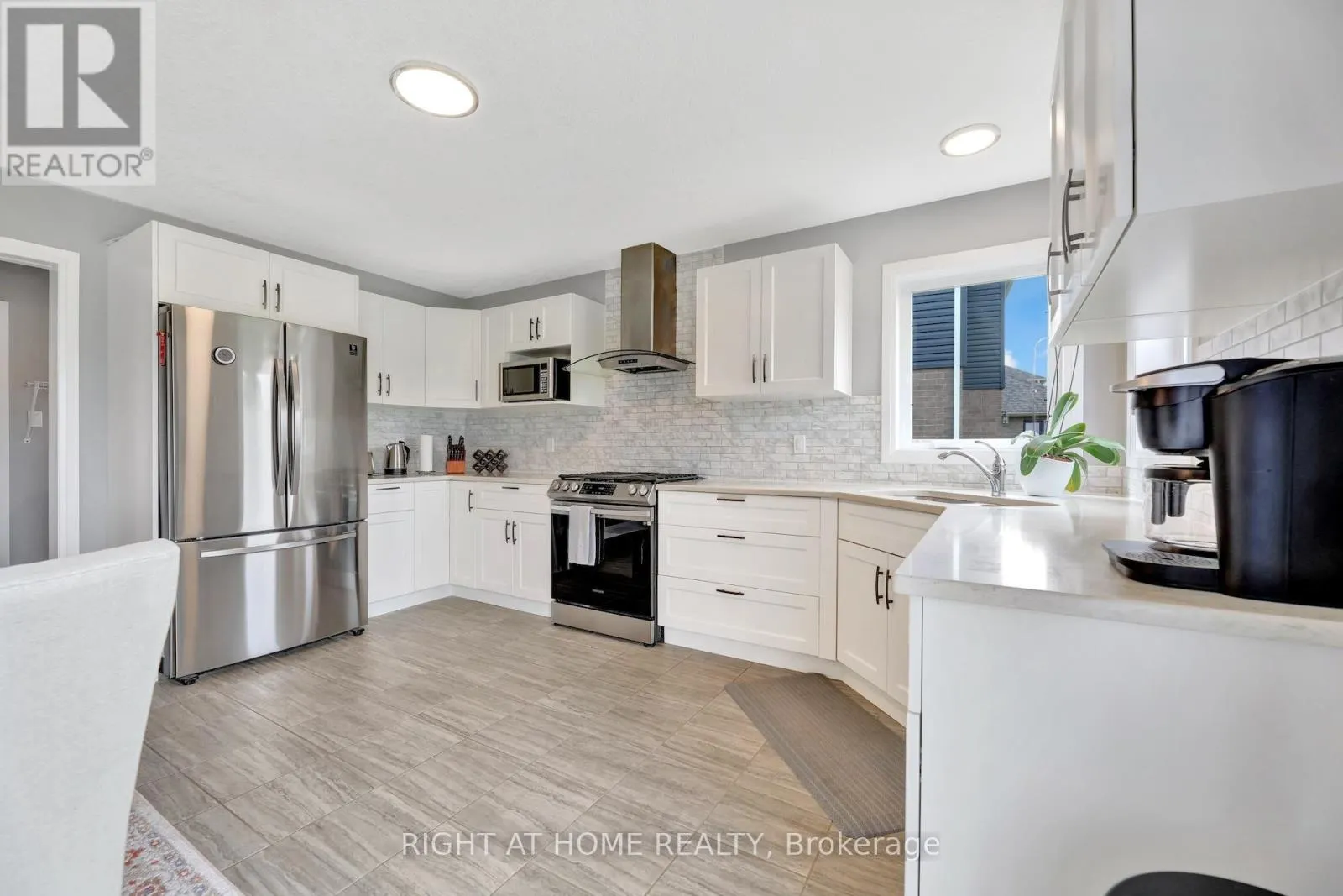 135 STEPHENSON WAY