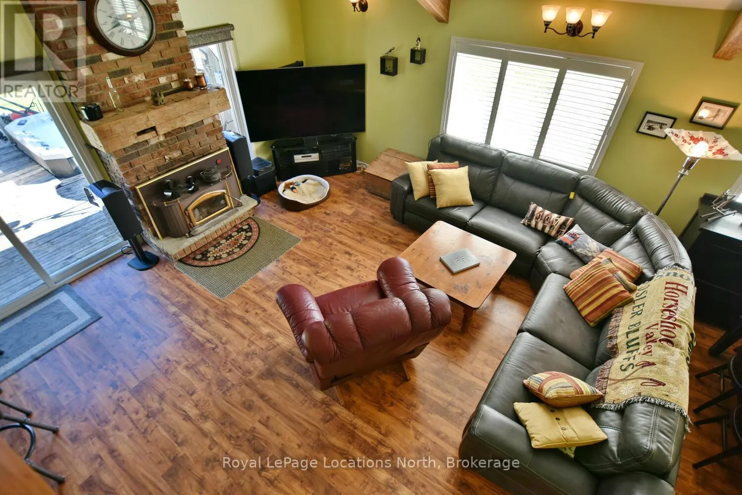 154 CARMICHAEL CRESCENT