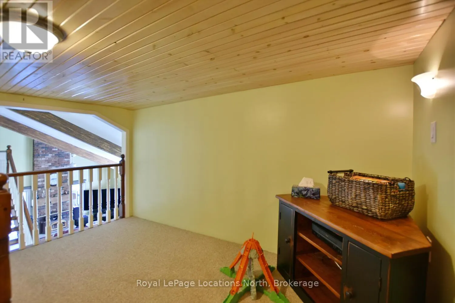 154 CARMICHAEL CRESCENT