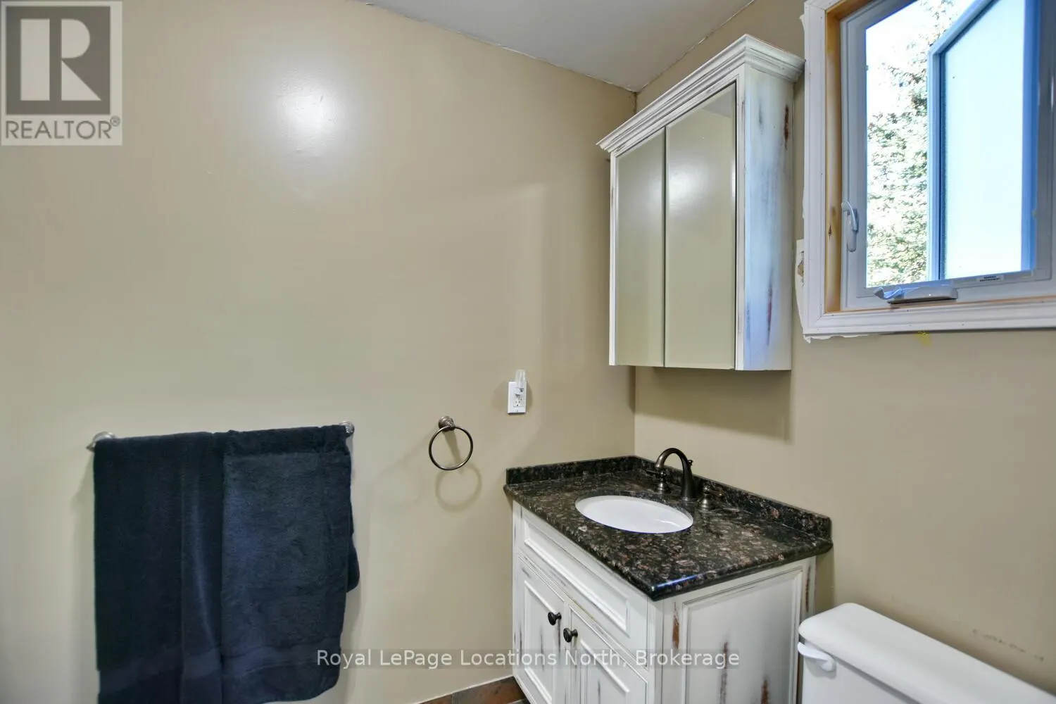 154 CARMICHAEL CRESCENT
