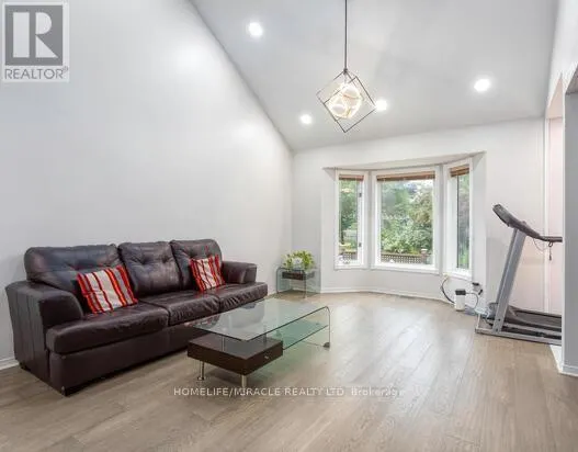 550 PENNY LANE