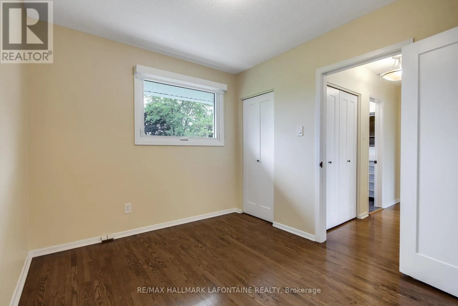 1809 DORSET DRIVE