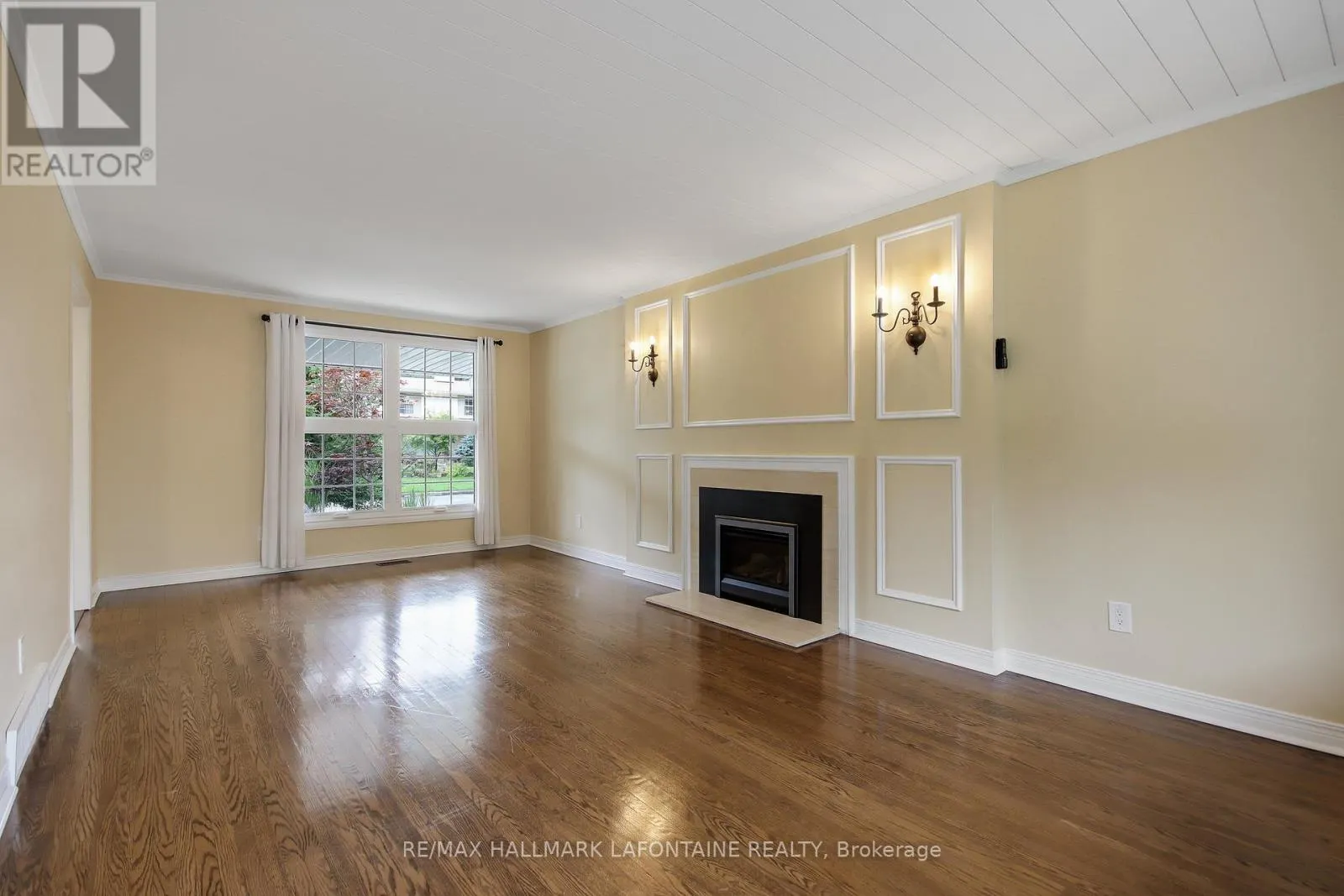 1809 DORSET DRIVE