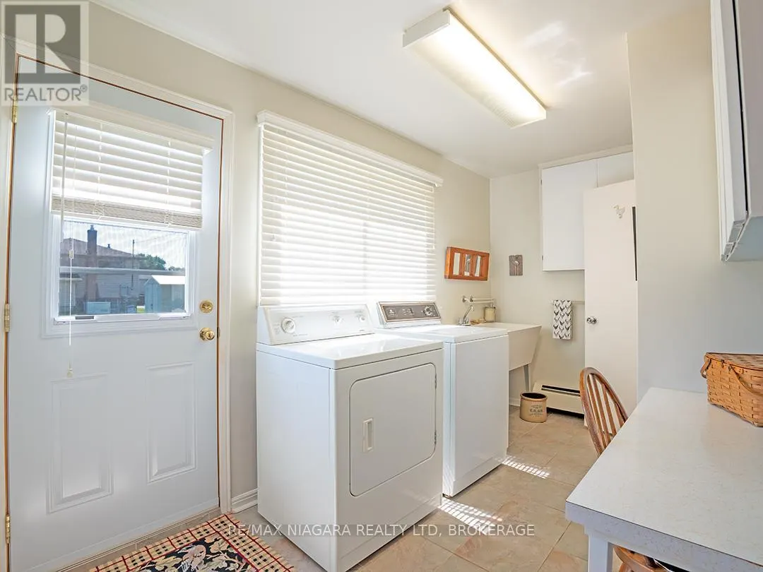 22 MICHAEL DRIVE S
