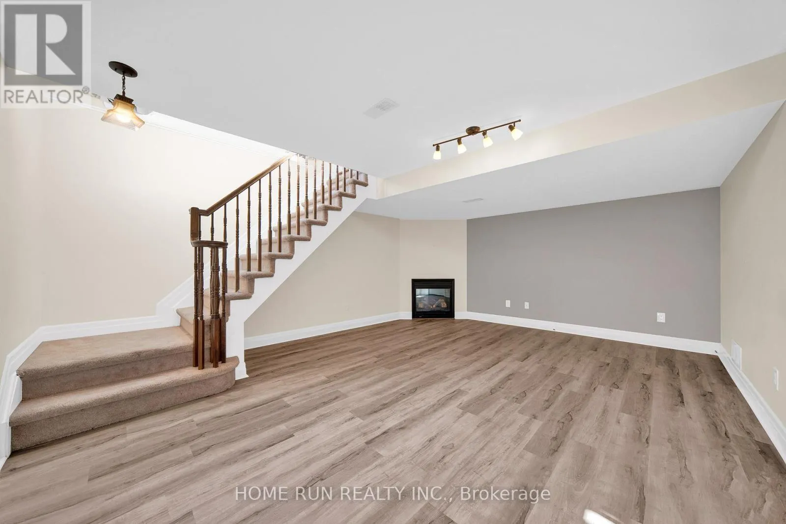 961 CALDERMILL PRIVATE