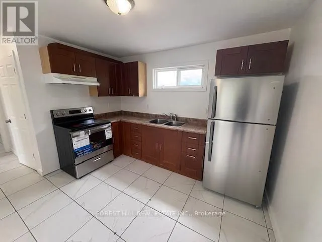 6465 LUNDY'S LANE