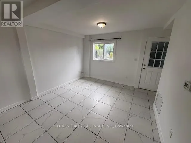 6465 LUNDY'S LANE