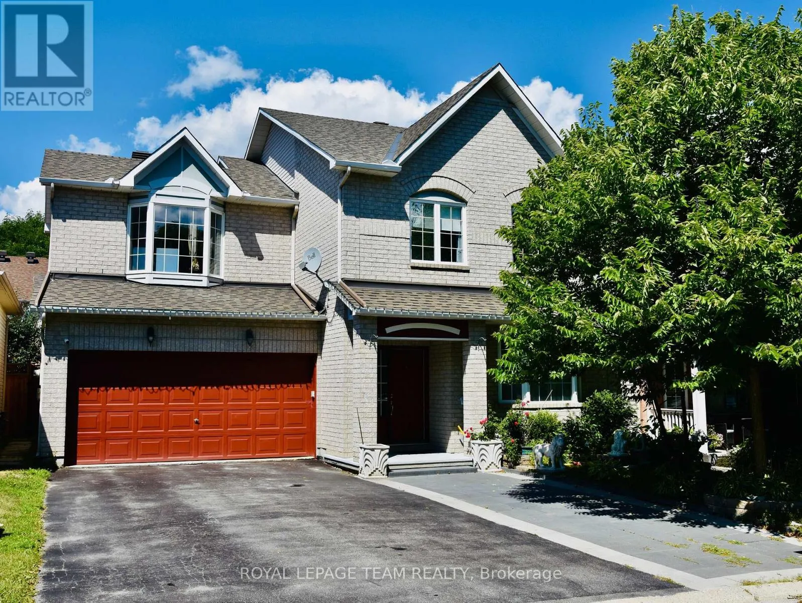 18 OAKHAM RIDGE