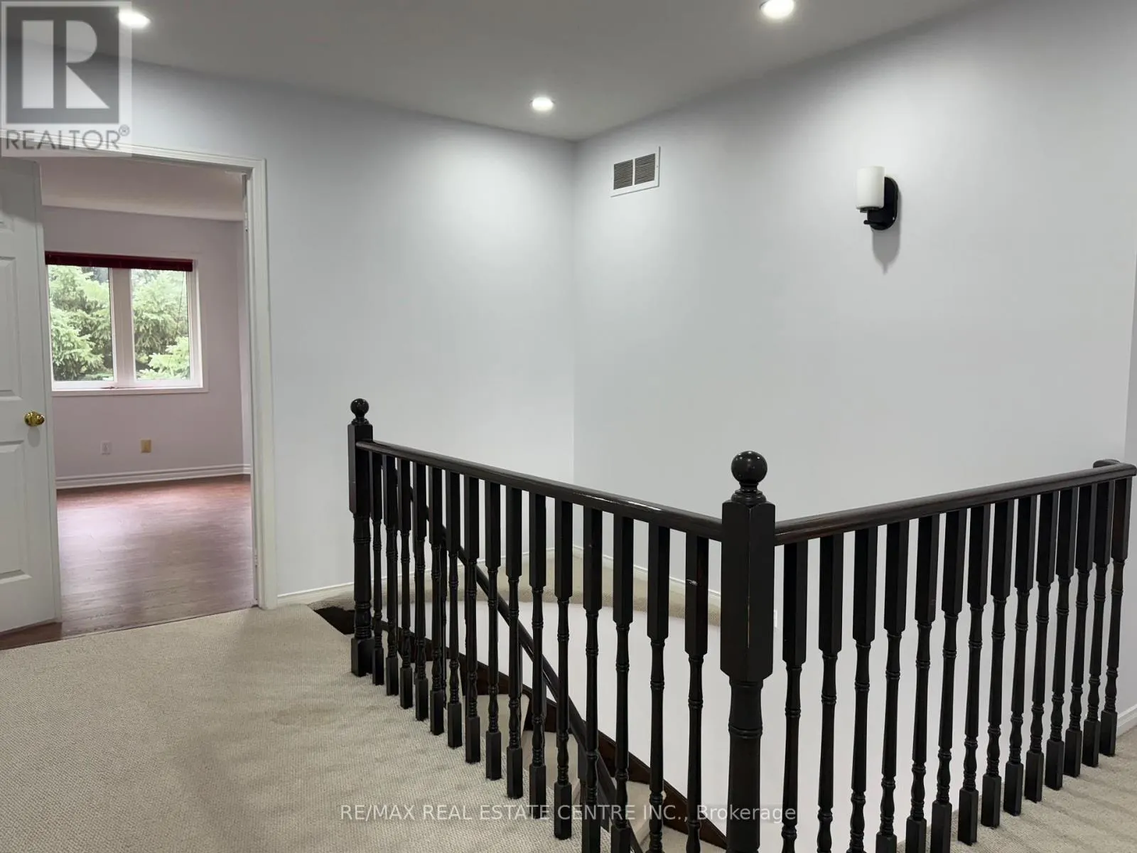 416 OLDE VILLAGE LANE