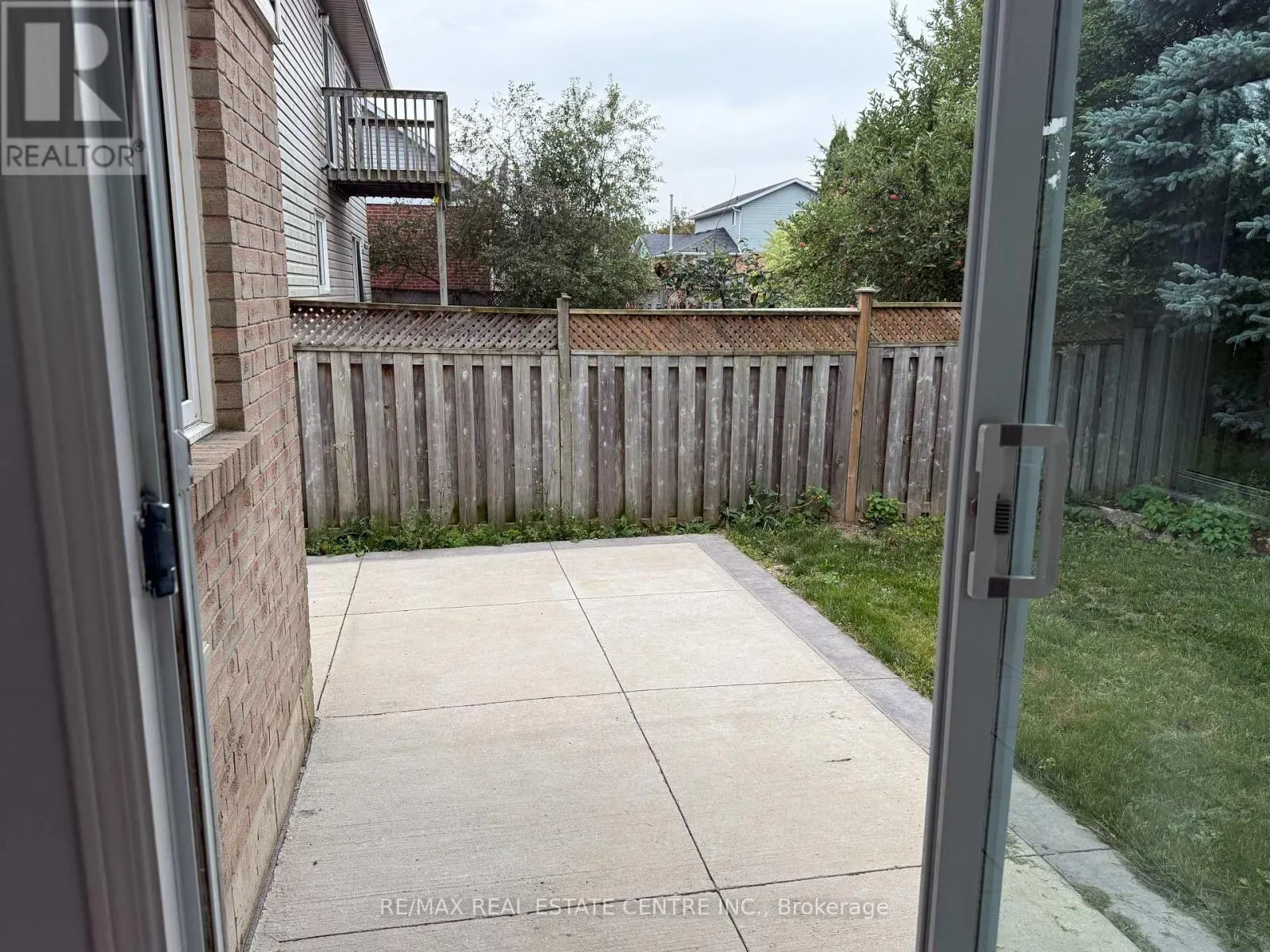 416 OLDE VILLAGE LANE
