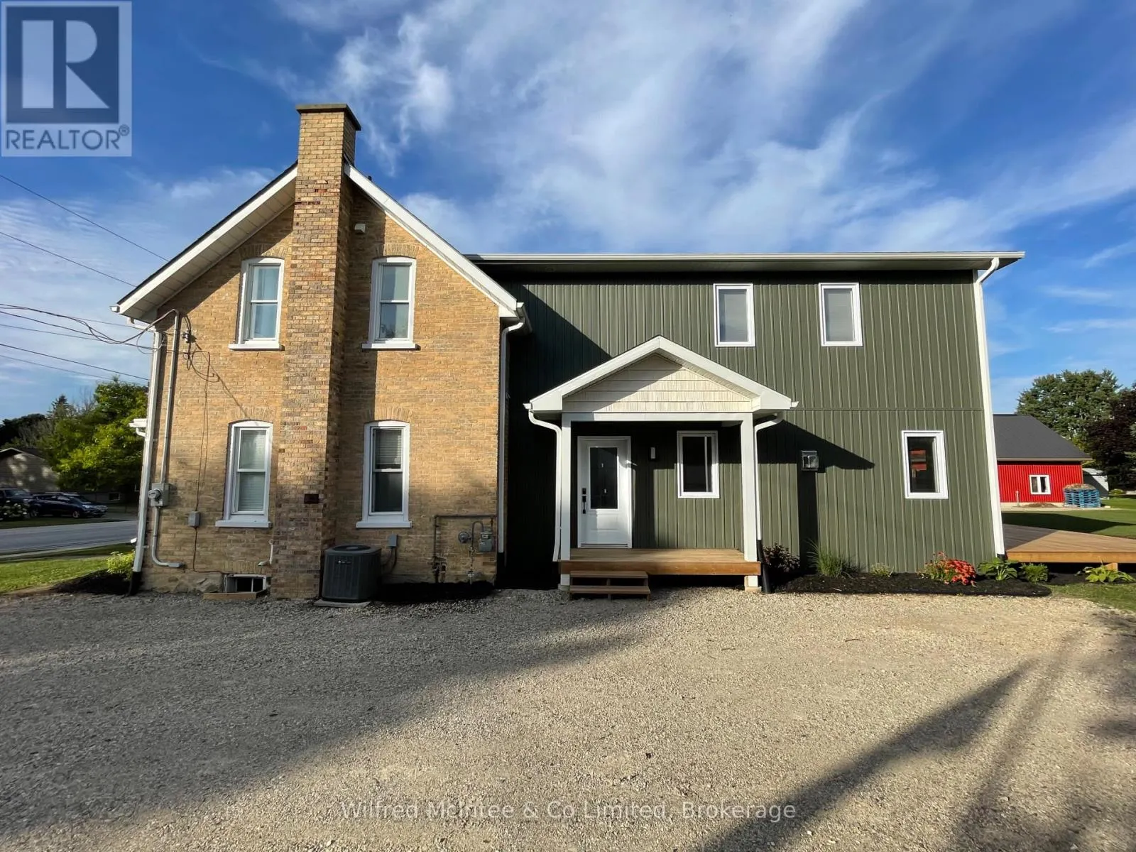 49 ABSALOM STREET W