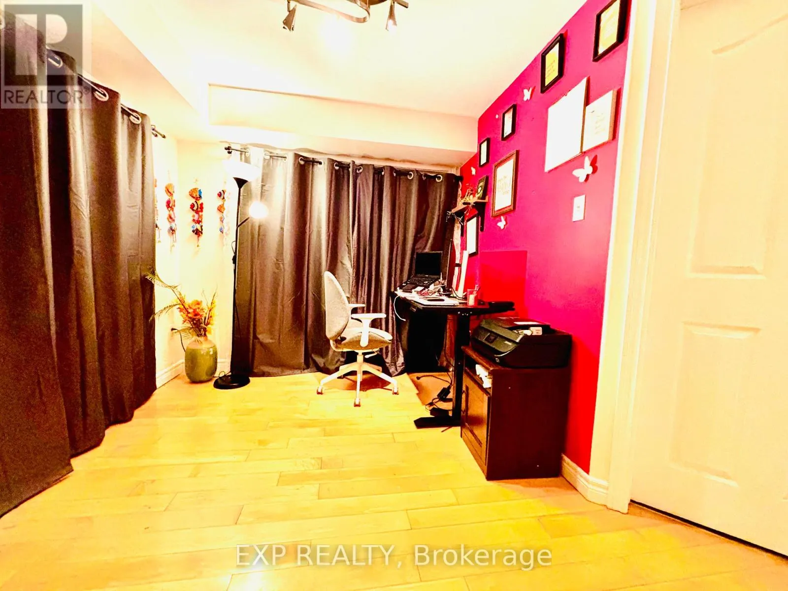 19 - 169 BISMARK DRIVE
