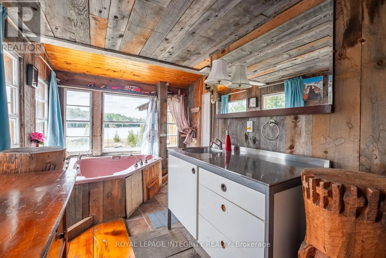 817 DARLING CONCESSION 7 ROAD