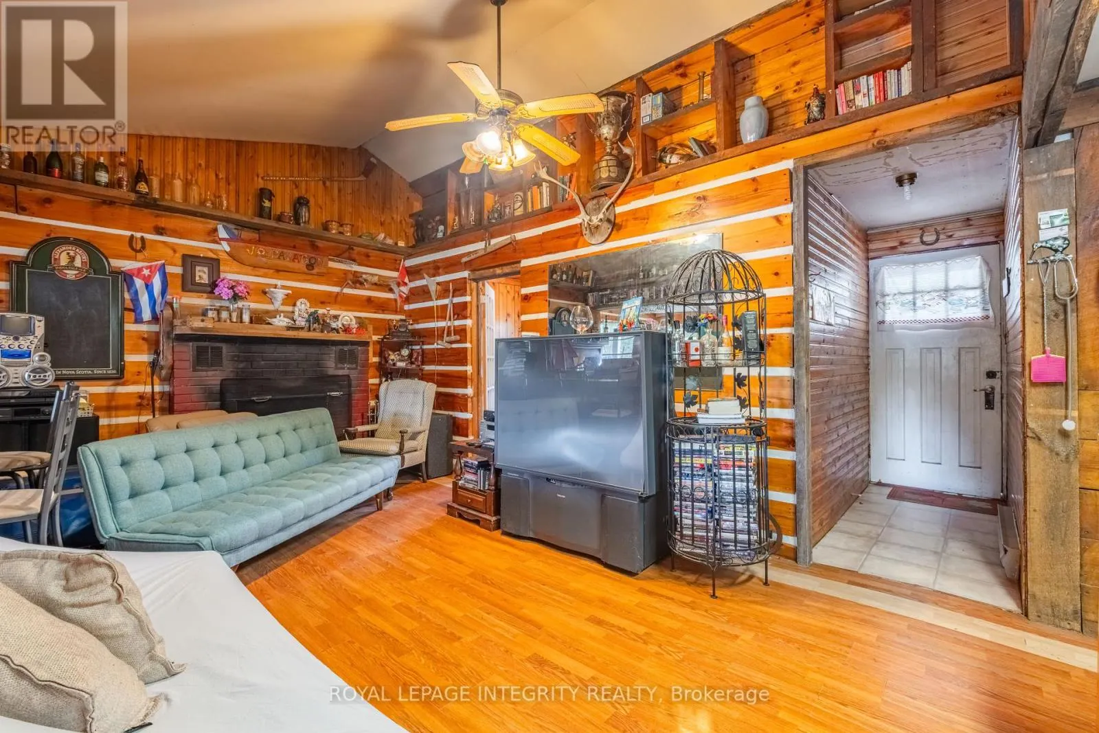 817 DARLING CONCESSION 7 ROAD