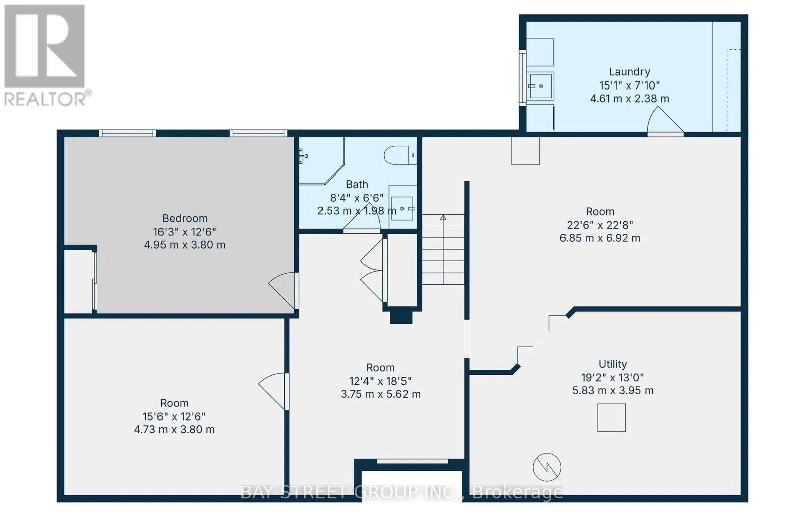 2 PARKLANE CRESCENT S