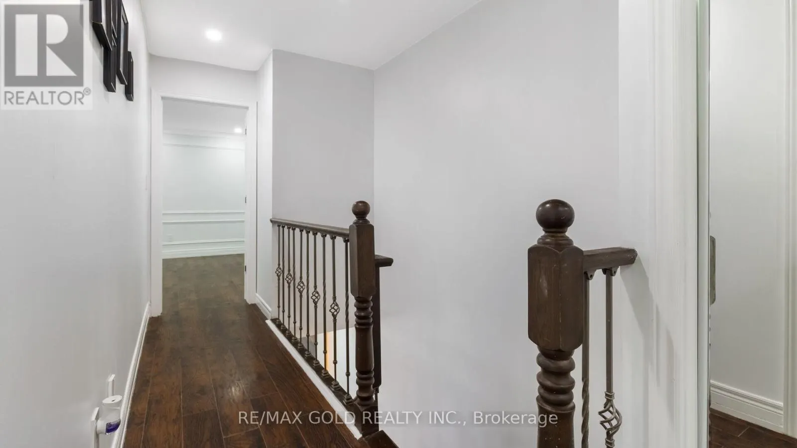 30 SUNNYCROFT COURT
