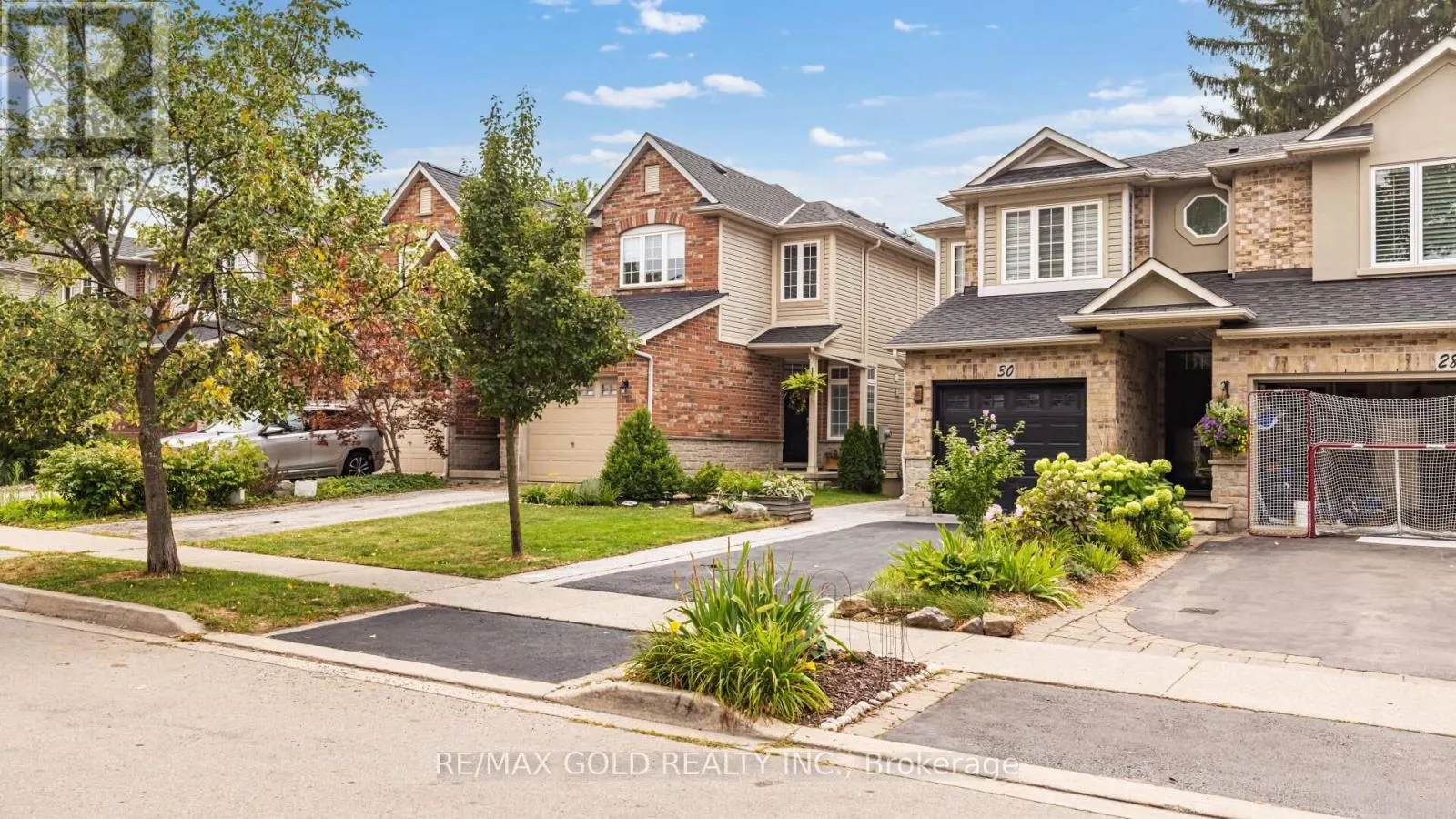 30 SUNNYCROFT COURT