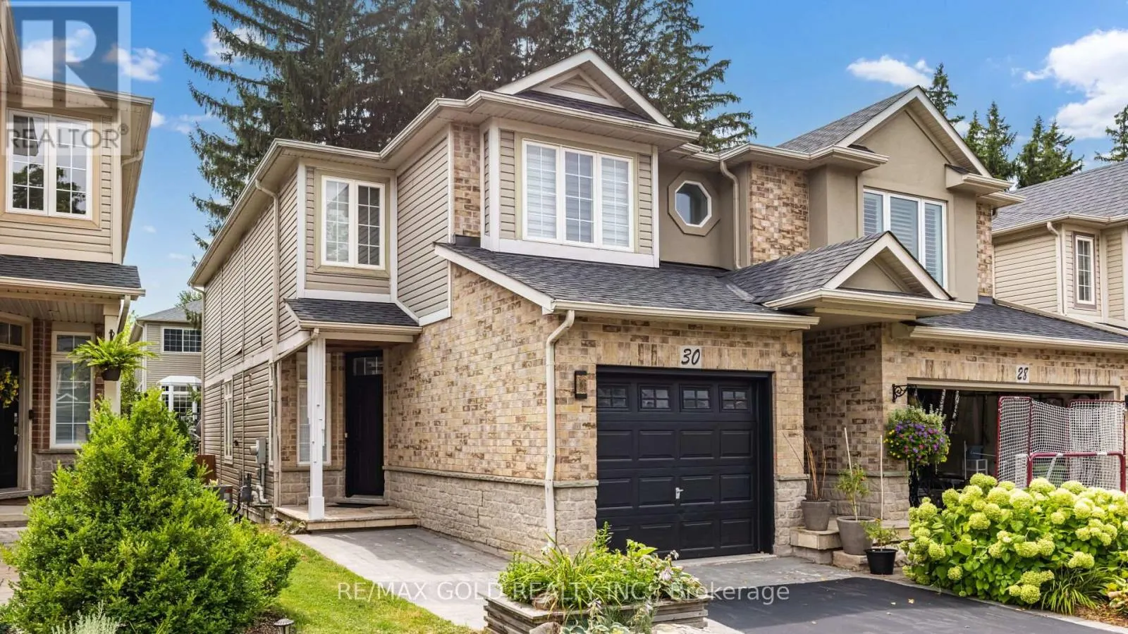 30 SUNNYCROFT COURT