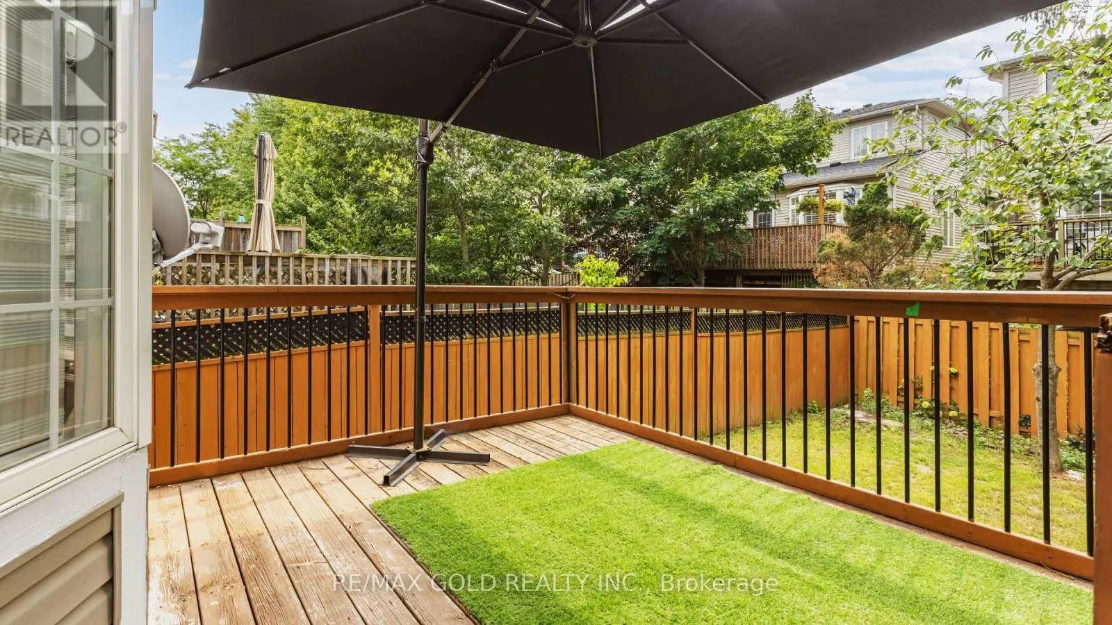 30 SUNNYCROFT COURT