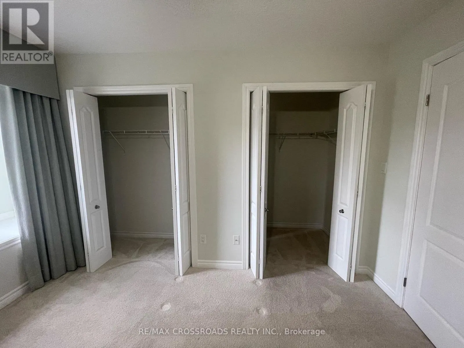 60 - 165 TERRAVIEW CRESCENT