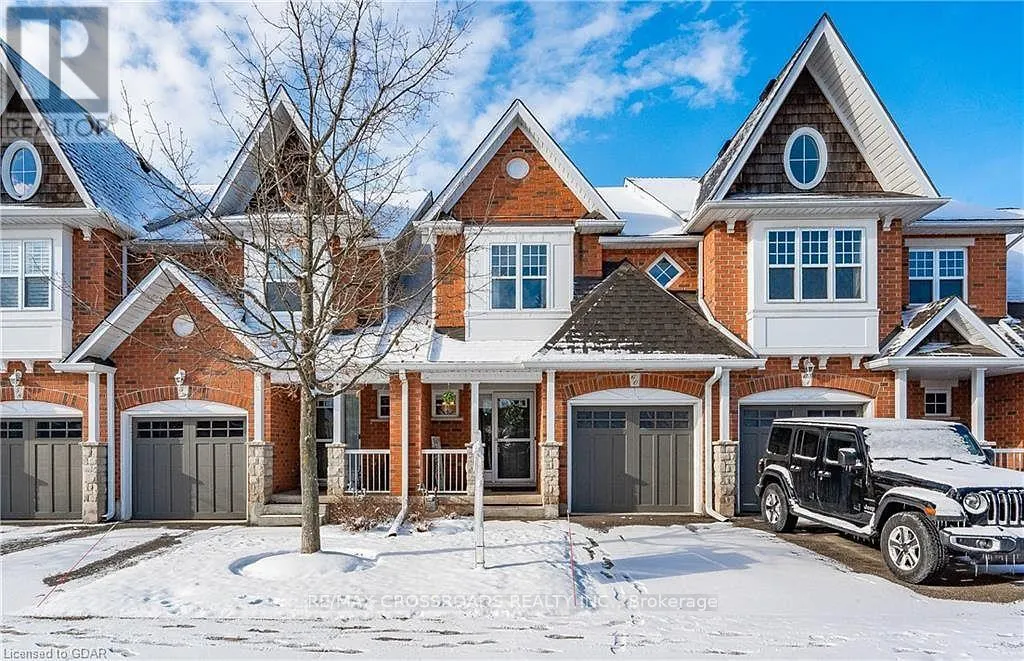 60 - 165 TERRAVIEW CRESCENT