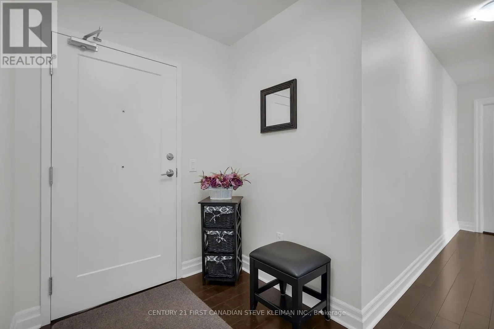1909 - 505 TALBOT STREET, #1909