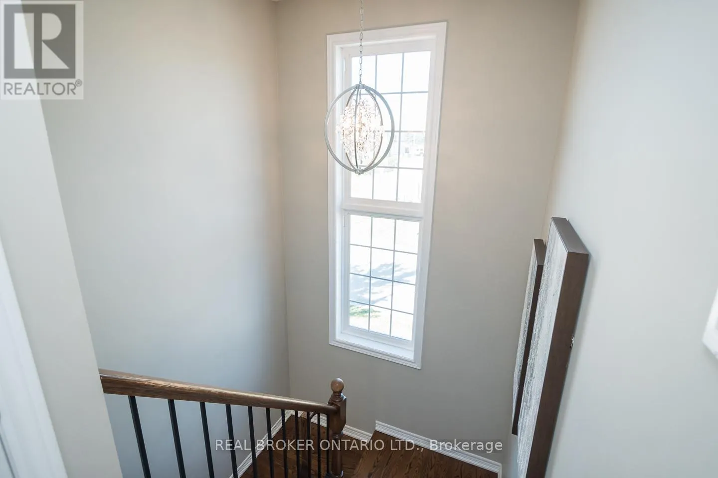 28 - 90 RAYMOND ROAD