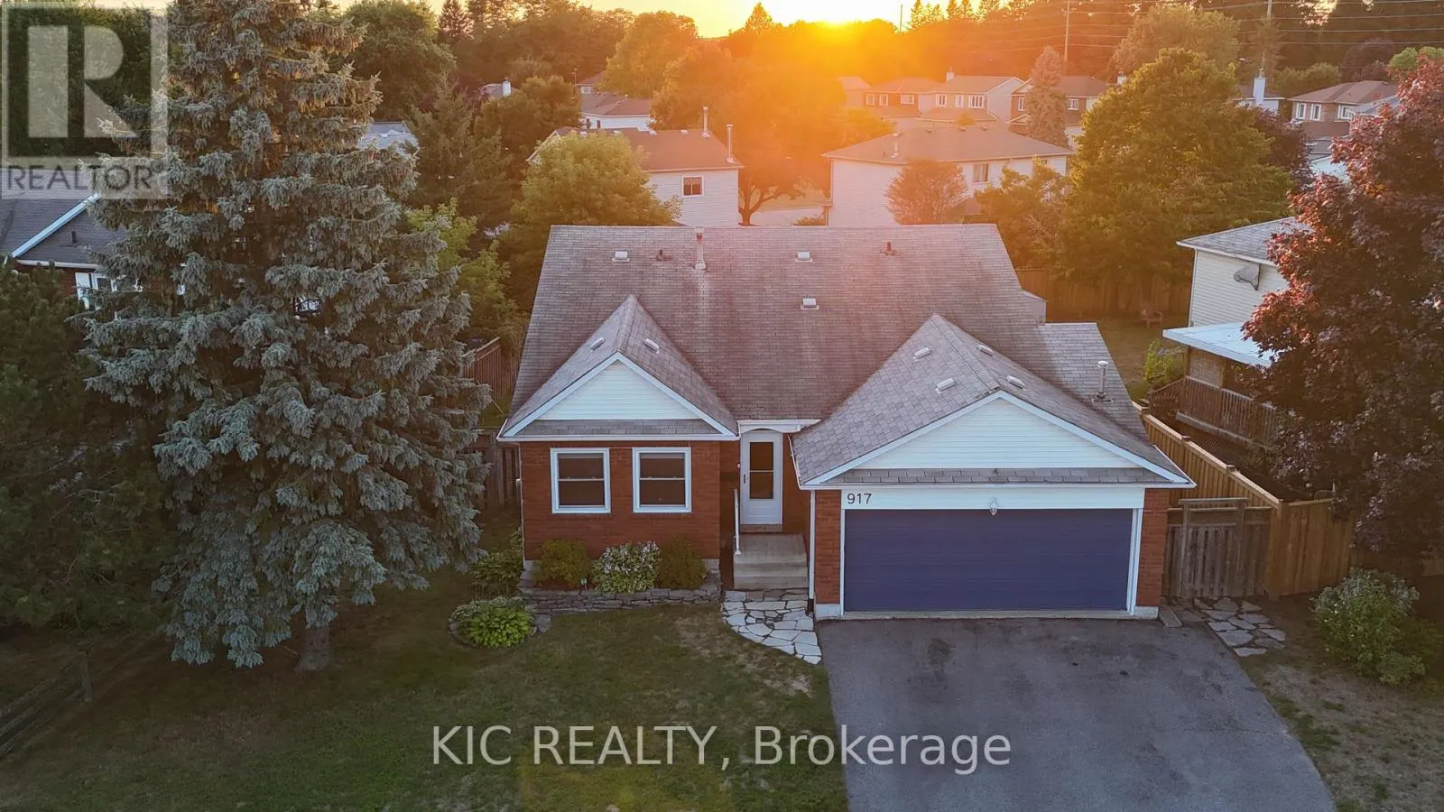 917 CHIPPING PARK BOULEVARD