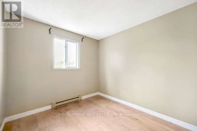 16 - 825 MACODRUM DRIVE