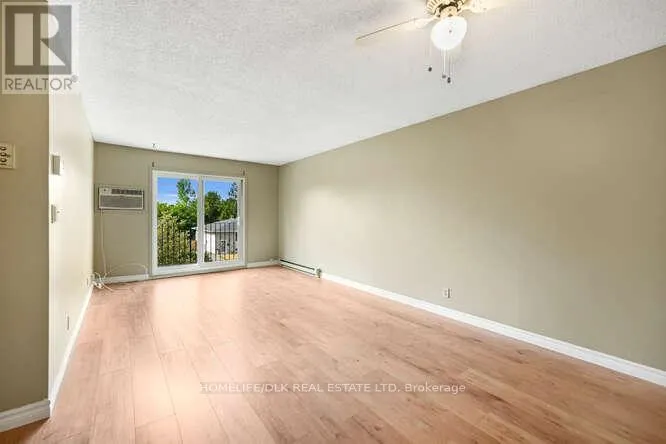 16 - 825 MACODRUM DRIVE