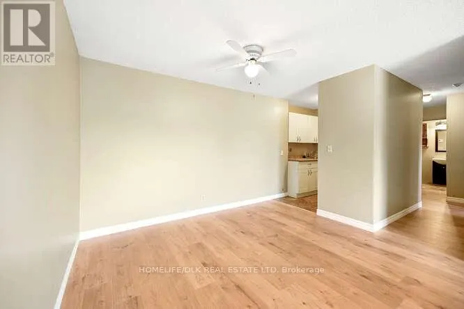 16 - 825 MACODRUM DRIVE