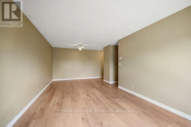 16 - 825 MACODRUM DRIVE