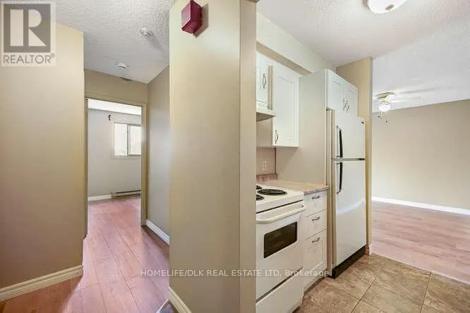 16 - 825 MACODRUM DRIVE