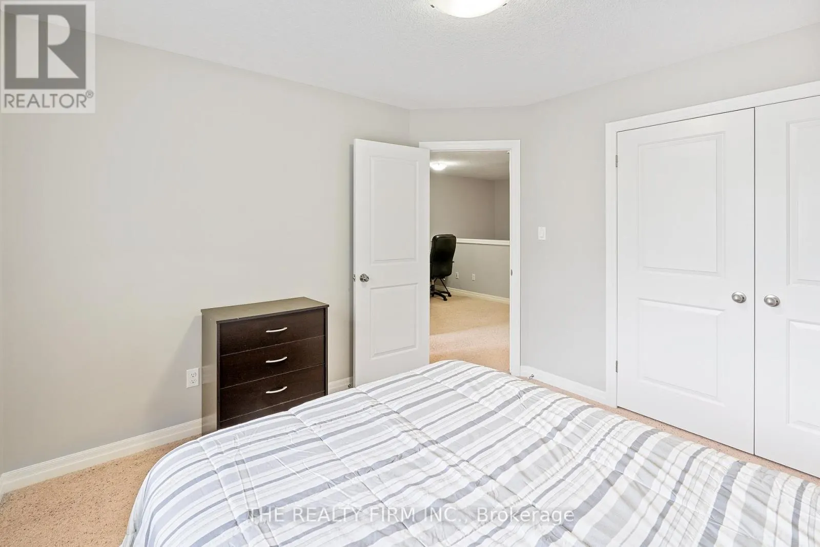 49 - 112 NORTH CENTRE ROAD, #49