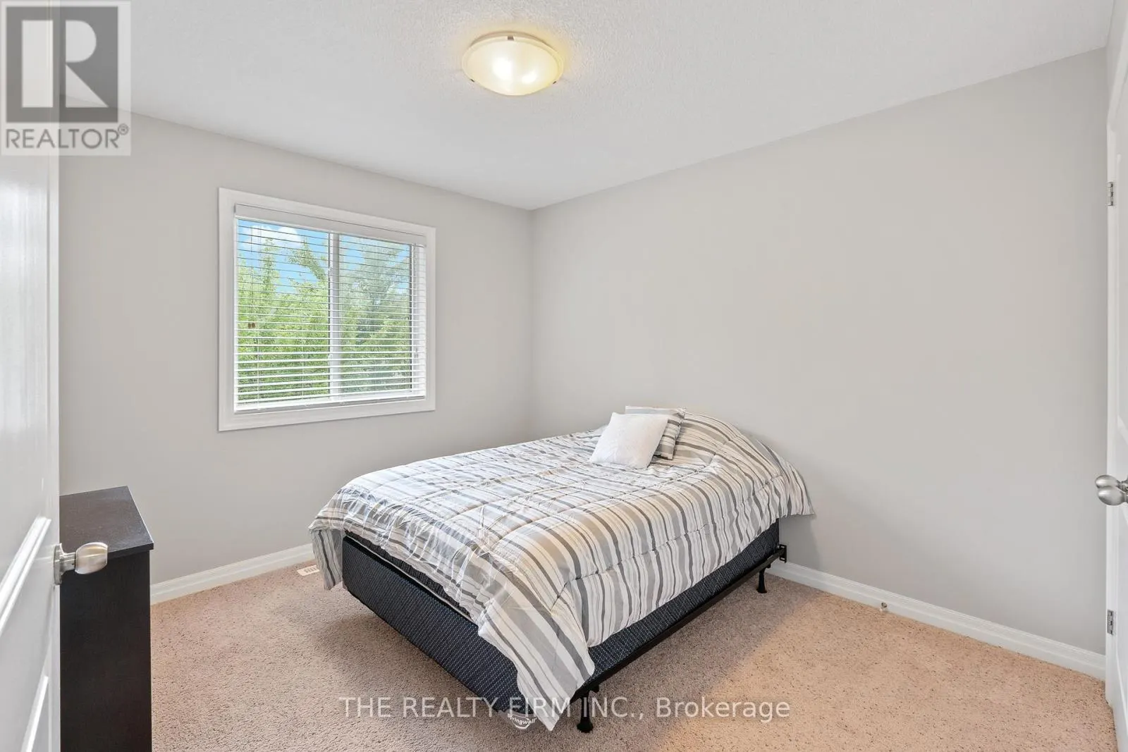 49 - 112 NORTH CENTRE ROAD, #49