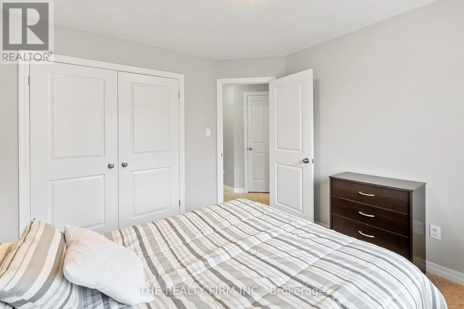 49 - 112 NORTH CENTRE ROAD, #49