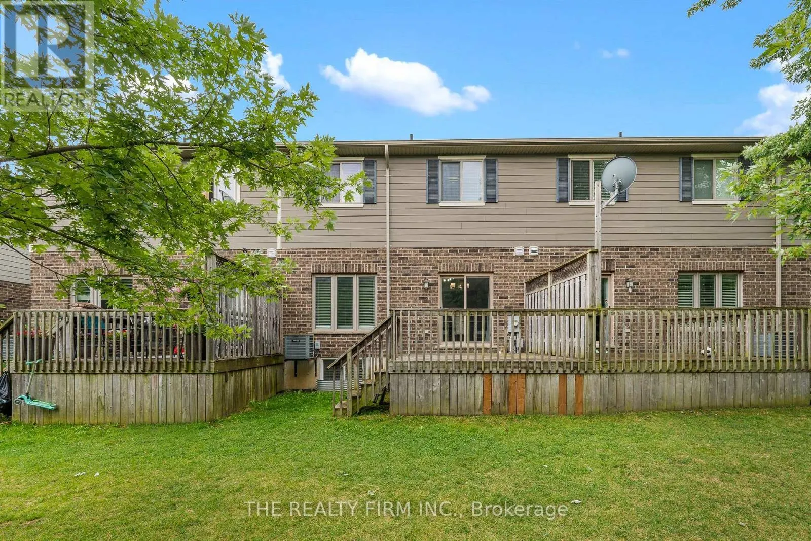 49 - 112 NORTH CENTRE ROAD, #49
