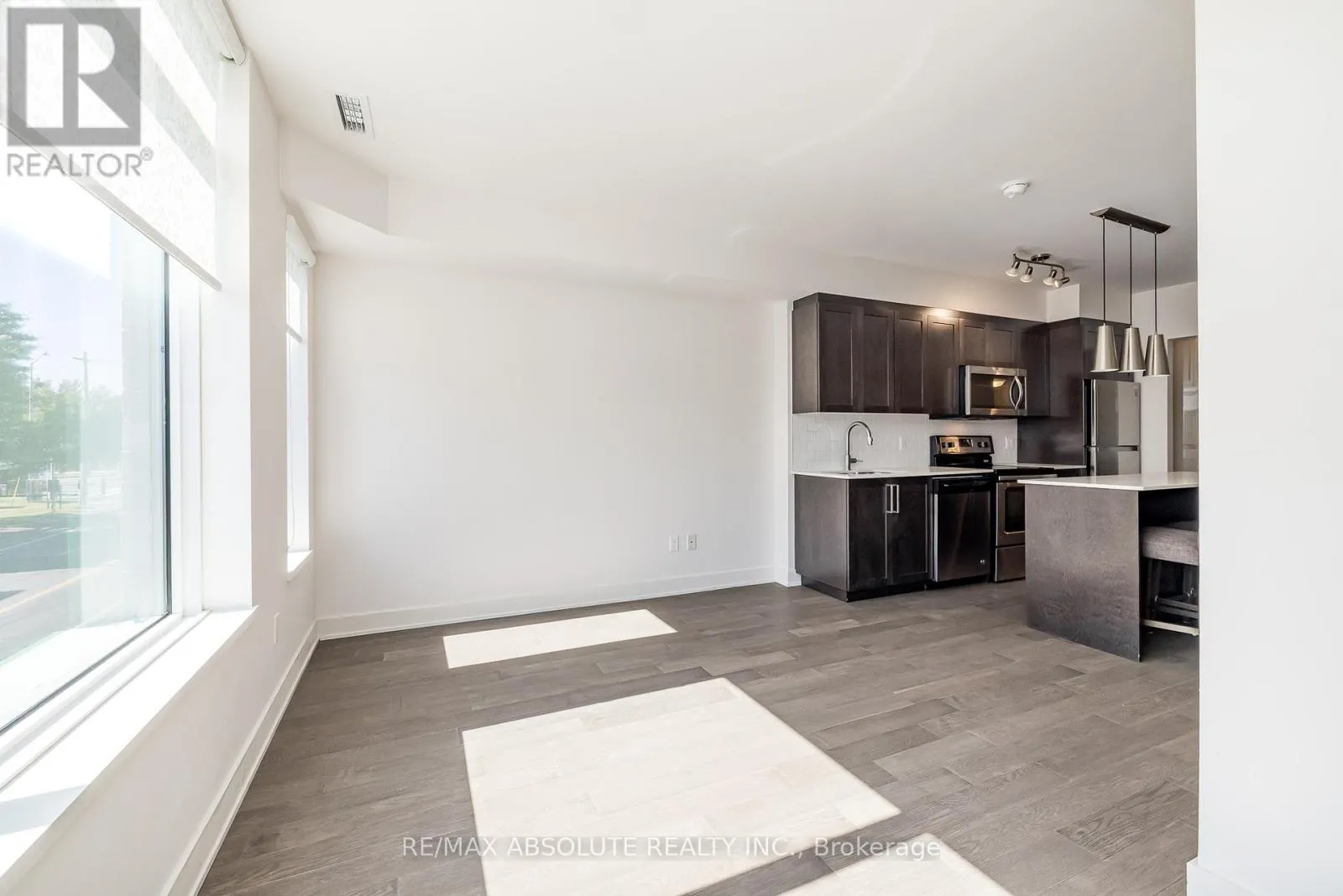 209 - 411 MACKAY STREET
