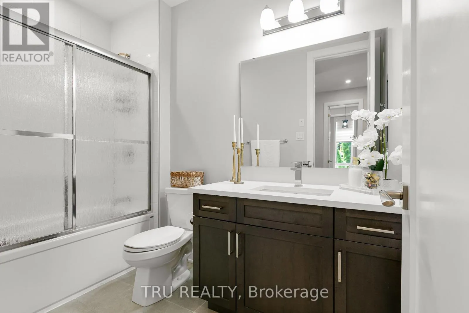 102 - 100 CORTILE PRIVATE N
