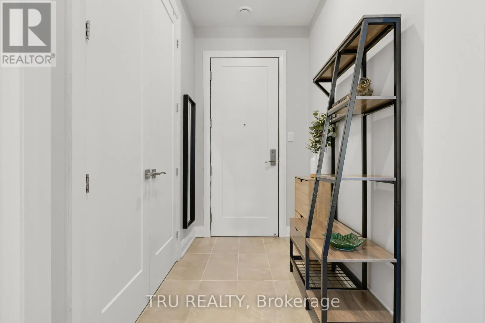 102 - 100 CORTILE PRIVATE N