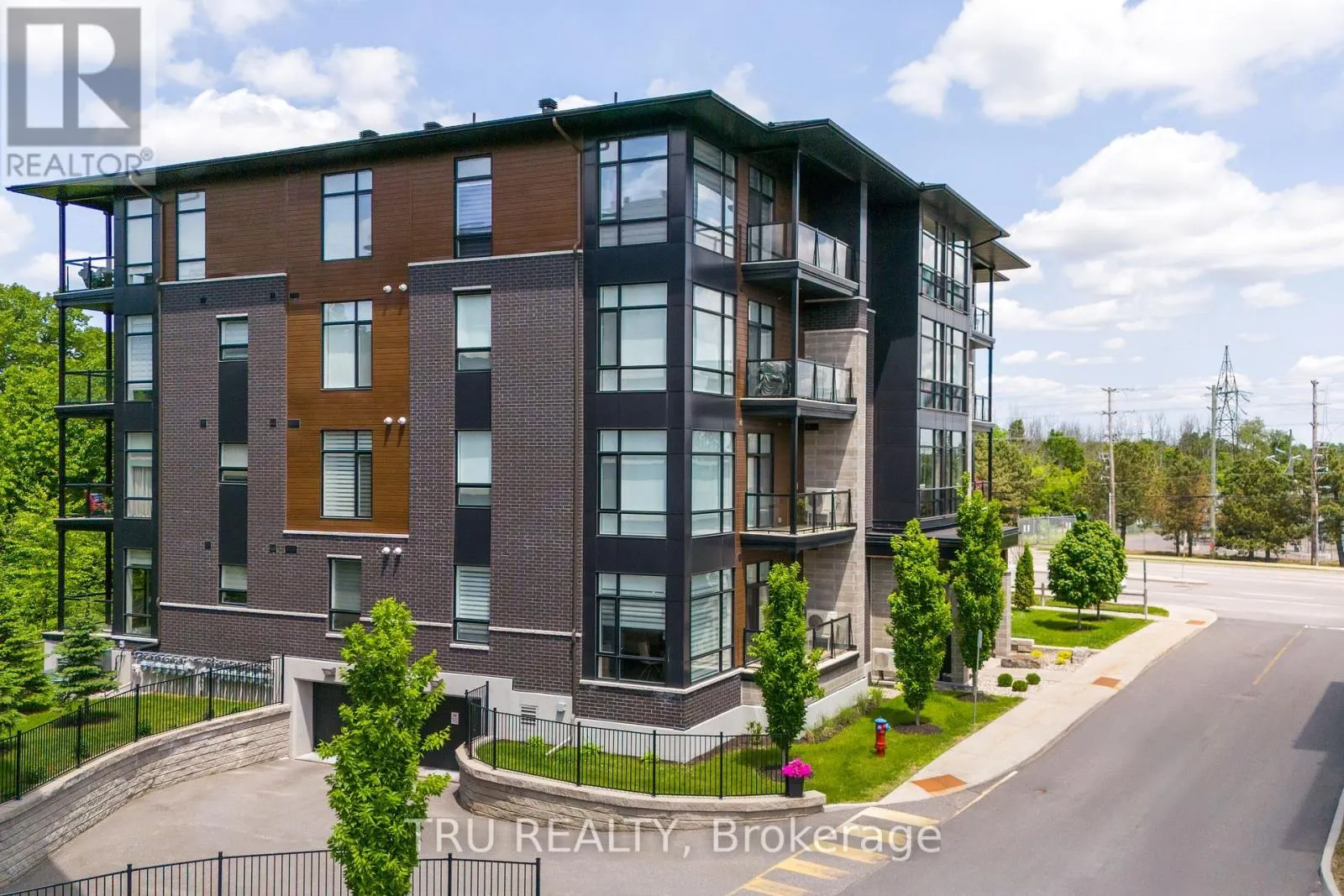 102 - 100 CORTILE PRIVATE N