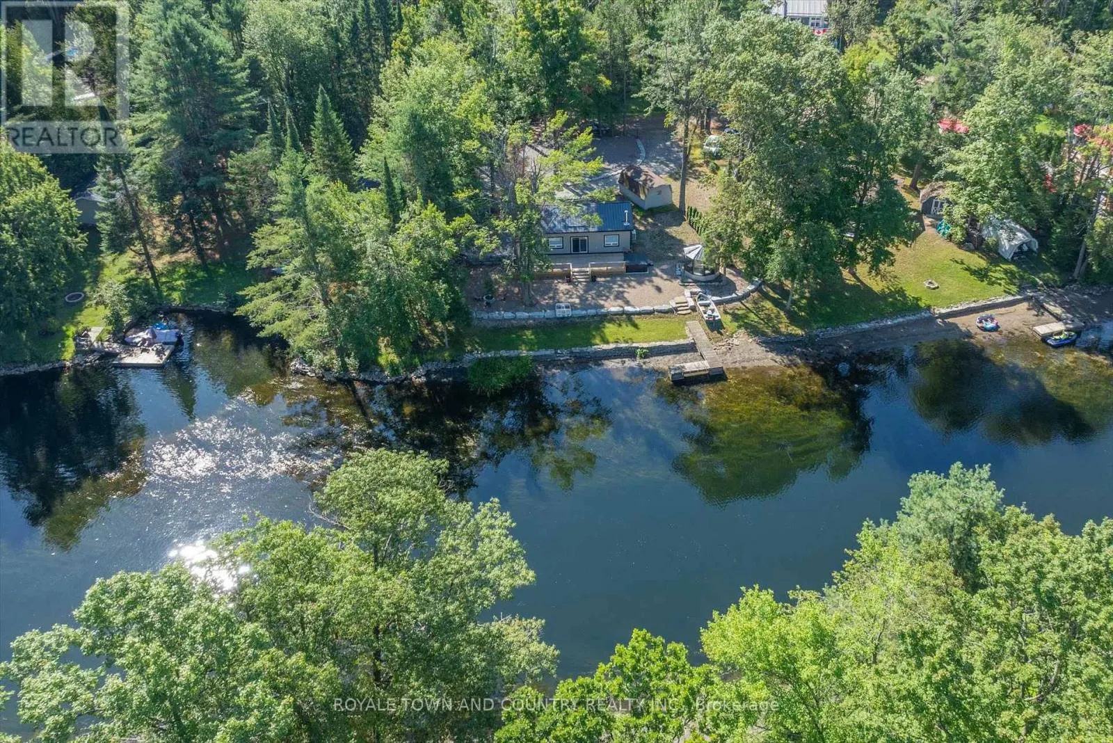 11 LITTLE BAY DRIVE