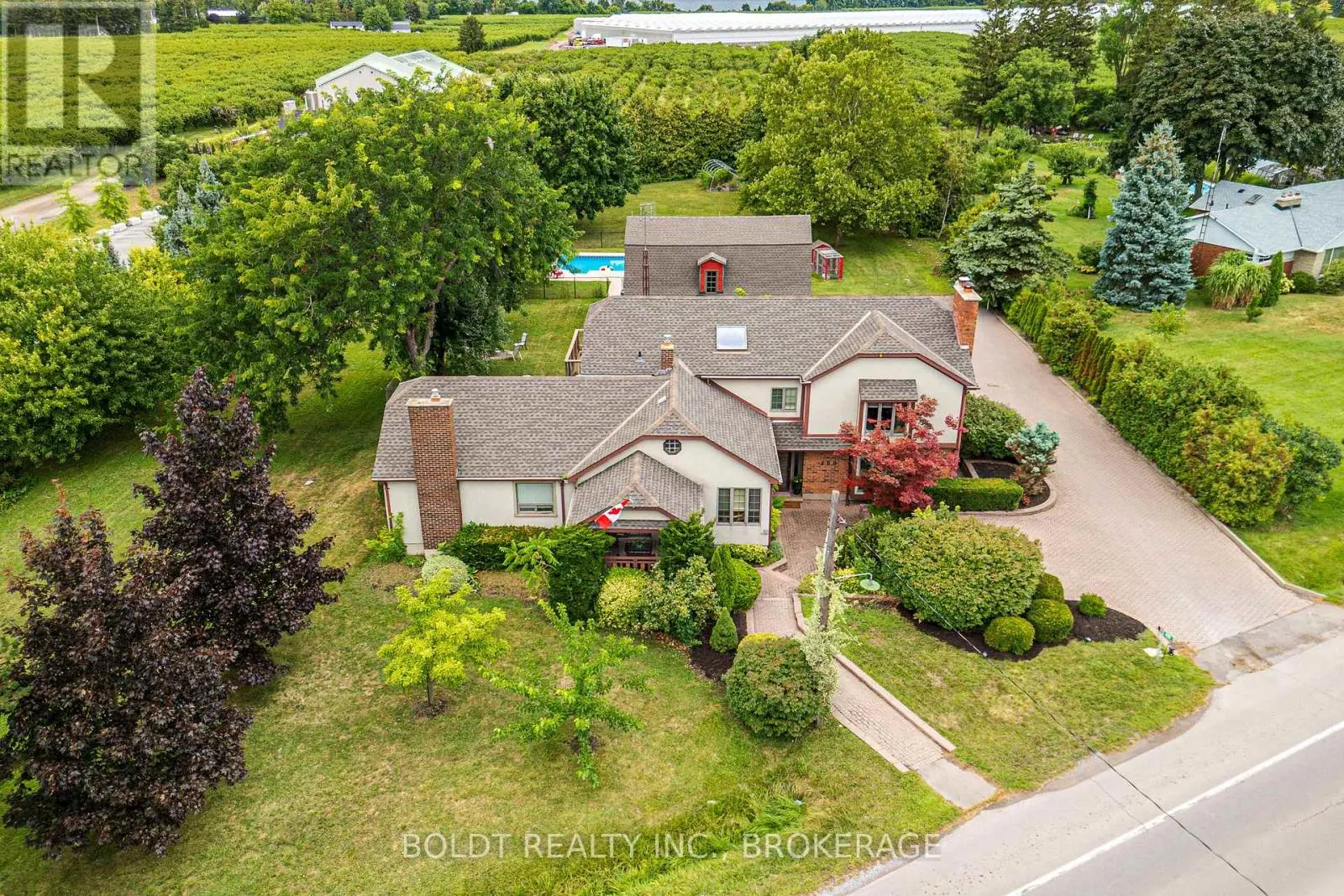 468 LAKESHORE ROAD