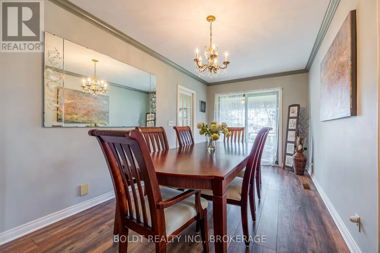 468 LAKESHORE ROAD